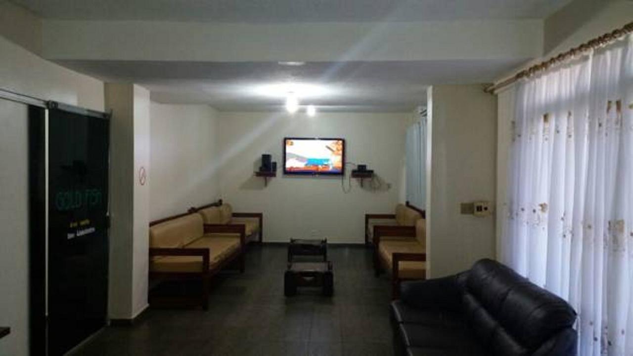 Candeias Hotel Gold Fish Corumbá Buitenkant foto